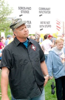 tea-party-racist-infiltrator