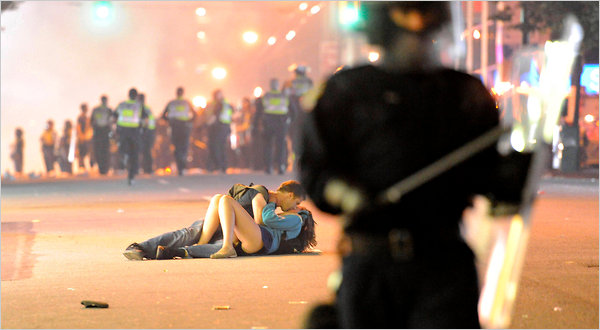 vancouver-riot-kissing Vancouver Riot Kiss Scott Jones and Alex Thomas by Rich Lam