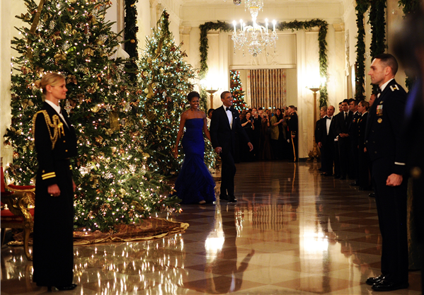 obama-christmas-trees