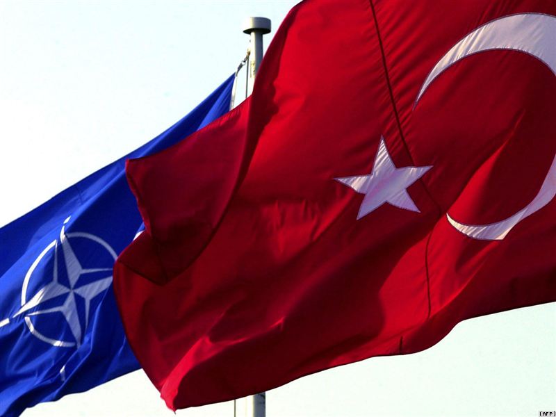 turkey-nato-flags turkey-nato-flags