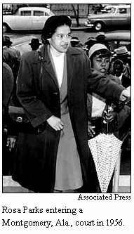 Photo Rosa Parks entering a Montgomery, Ala., court in 1956.