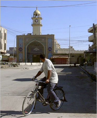 Samarra Shrine Bombing Bicycle Photo Nuhad Hussin/Reuters