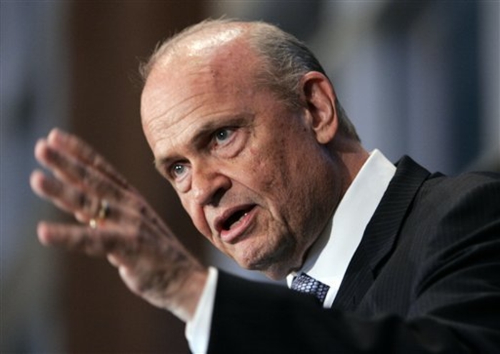 Fred Thompson Wakes Up for South Carolina Debate