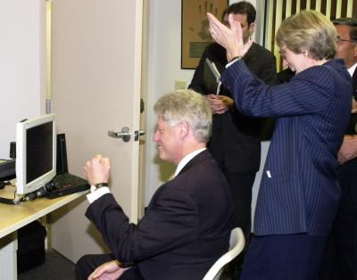 Bill Clinton Using Computer Photo