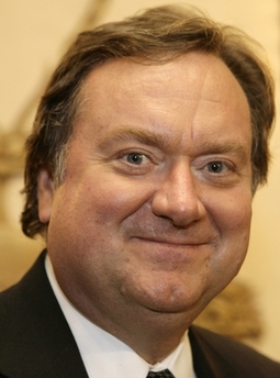Tim Russert Dies of Heart Attack Meet the Press' moderator and NBC News Senior Vice President and Washington Bureau Chief Tim Russert poses for photographers on Oct. 23, 2006, in New York, before being inducted into the Broadcasting & Cable Hall of Fame during the 16th Annual Hall of Fame awards dinner at the Waldorf Astoria in New York. (AP Photo/Kathy Willens)
