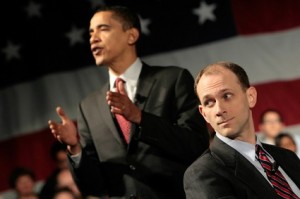 Economic advisor Austan Goolsbee, right, listens as Democratic presidential hopeful Sen. Barack Obama answeres questions at a campaign stop in Albuquerque on Feb. 1. (Photo by Chip Somodevilla / Getty Images) 