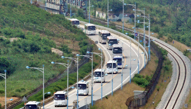 illegal-alien-bus-convoy
