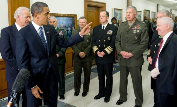 obama-joint-chiefs US President Barack Obama, with US Vice President Joe Biden (L) and Chairman of the Joint Chiefs of Staff, Admiral Mike Mullen (C), speaks alongside the Joint Chiefs of Staff and US Secretary of Defense Robert Gates (R) after meetings at the Pentagon in Washington, DC, January 28, 2009. AFP PHOTO / SAUL LOEB/AFP/Getty Images